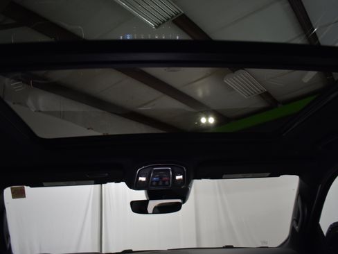 New 2026 Jeep Grand Wagoneer L Limited AWD/4WD image 33