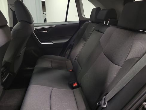 Used 2023 Toyota RAV4 XLE image 21