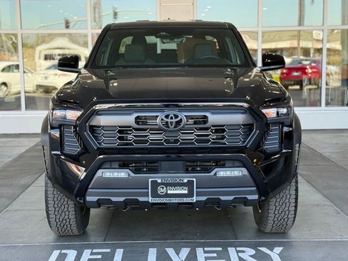 New 2025 Toyota Tacoma TRD Off-Road image 4