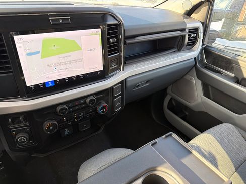 New 2026 Ford F250 XLT w/ XLT Premium Package image 23