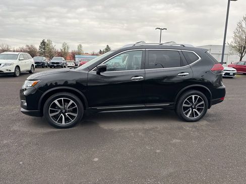 Used 2018 Nissan Rogue SL w/ Premium Package image 4