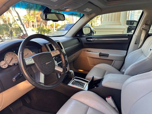 Used 2006 Chrysler 300 C RWD image 13