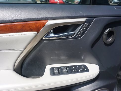 Used 2018 Lexus RX 350L FWD image 3