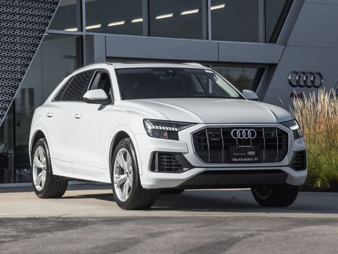 Certified 2023 Audi Q8 Premium Plus w/ Premium Plus Package image 2