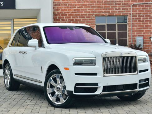 Certified 2023 Rolls-Royce Cullinan w/ Technology Package AWD/4WD image 20