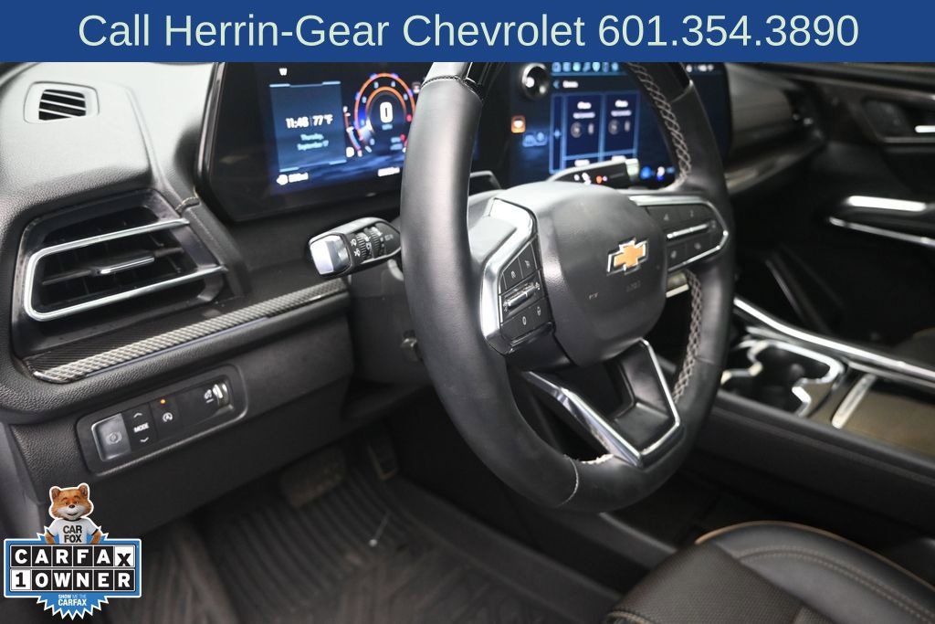 Used 2026 Chevrolet Traverse High Country FWD image 12