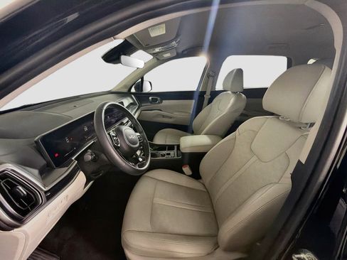 Used 2024 Kia Sorento EX FWD image 13