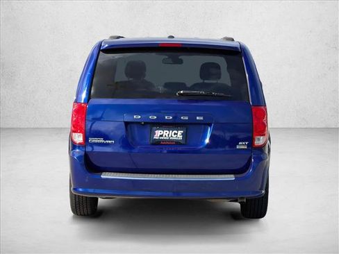 Used 2019 Dodge Grand Caravan SXT FWD image 6