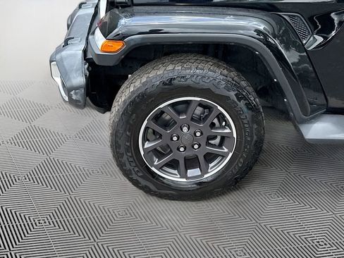 Used 2023 Jeep Gladiator Overland w/ Popular Equipment Package AWD/4WD image 33