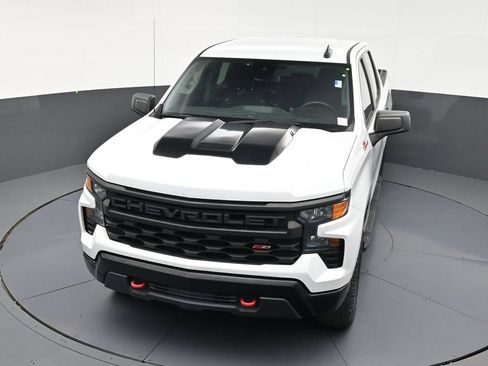 Used 2023 Chevrolet Silverado 1500 Custom Trail Boss AWD/4WD image 18