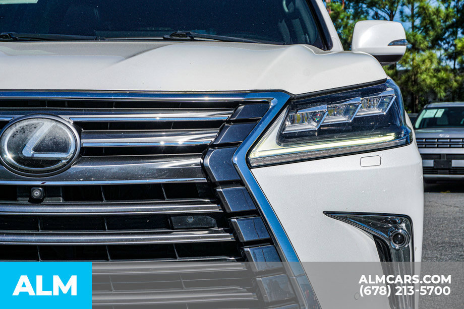 Used 2019 Lexus LX 570 4WD w/ Luxury Package image 11