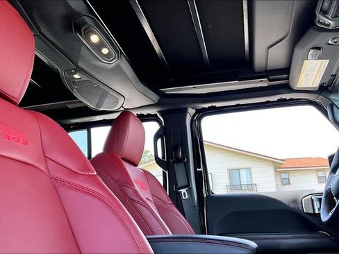 Used 2024 Jeep Wrangler Unlimited Rubicon 392 image 28