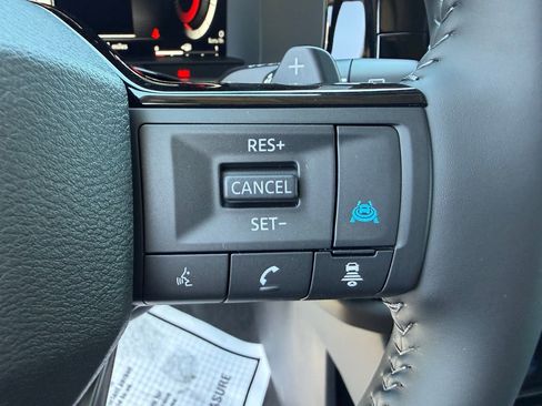 New 2026 Nissan Pathfinder Platinum AWD/4WD image 18