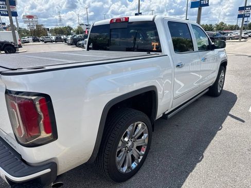 Used 2017 GMC Sierra 1500 Denali w/ Denali Ultimate Package AWD/4WD image 5