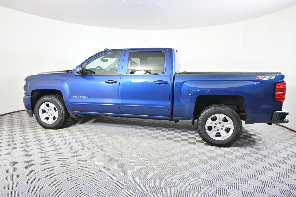 Used 2017 Chevrolet Silverado 1500 LT w/ All Star Edition AWD/4WD image 3