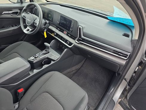 Used 2025 Kia Sportage LX AWD/4WD image 25