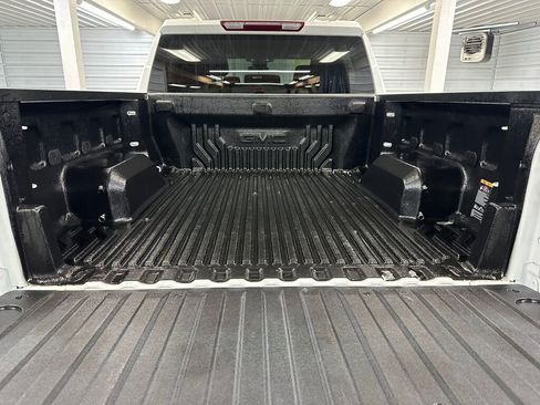 Certified 2023 GMC Sierra 1500 Elevation image 24