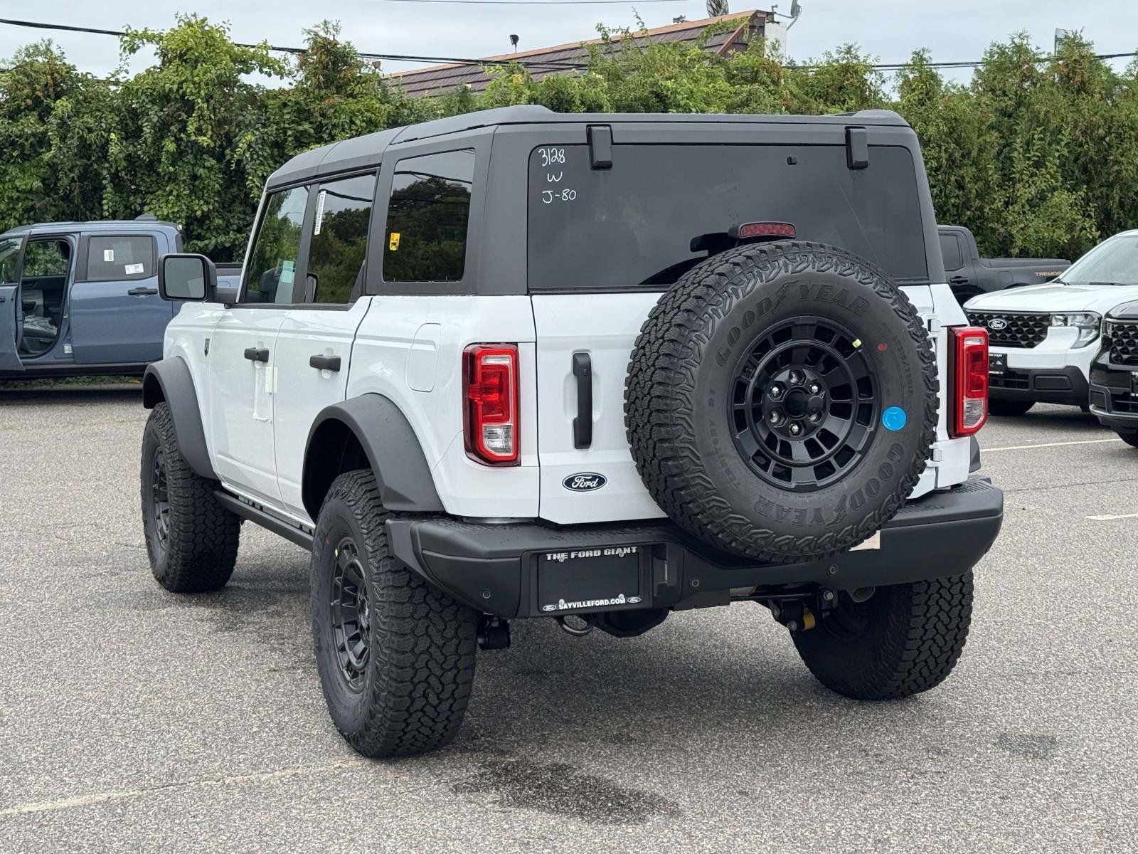 New 2026 Ford Bronco Big Bend w/ Black Diamond Package AWD/4WD image 5