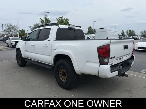 Used 2019 Toyota Tacoma SR5 AWD/4WD image 6