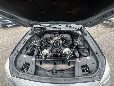 Used 2011 BMW 550i Gran Turismo xDrive AWD/4WD image 48