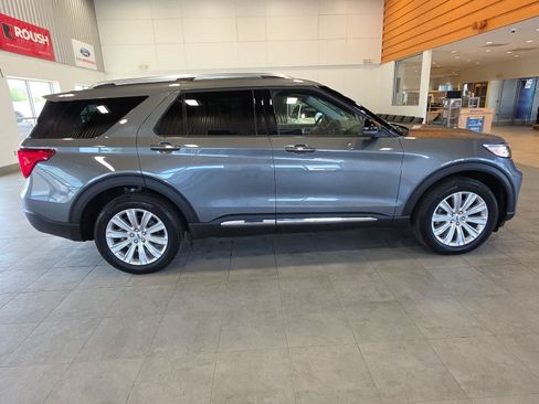 Used 2024 Ford Explorer Limited w/ Limited Technology Package AWD/4WD image 6
