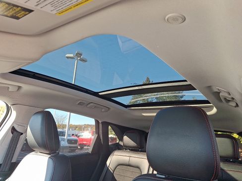 Used 2022 Ford Escape SEL w/ SEL Stealth AWD Package image 14