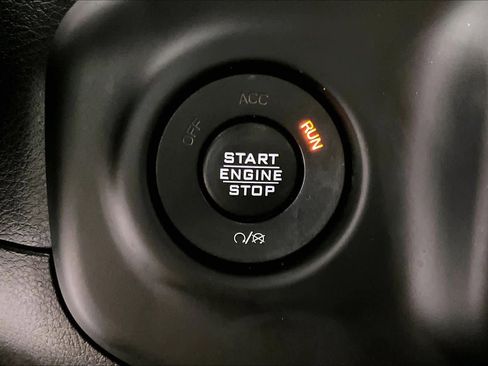 Used 2018 Jeep Wrangler Unlimited Sport S AWD/4WD image 31