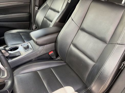 Used 2021 Jeep Grand Cherokee Limited w/ Quick Order Package 28K 80th AWD/4WD image 11