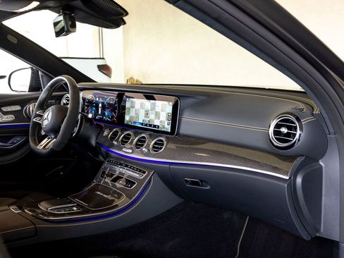 Used 2023 Mercedes-Benz E 63 AMG S image 29