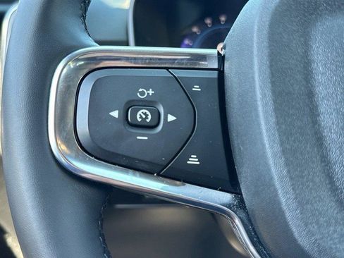 Certified 2024 Volvo XC40 Recharge Plus image 16