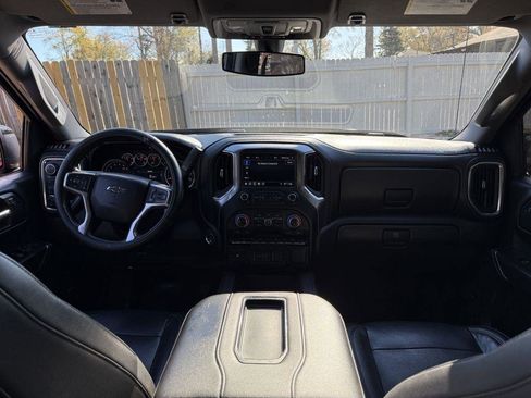 Used 2019 Chevrolet Silverado 1500 LT Trail Boss image 10