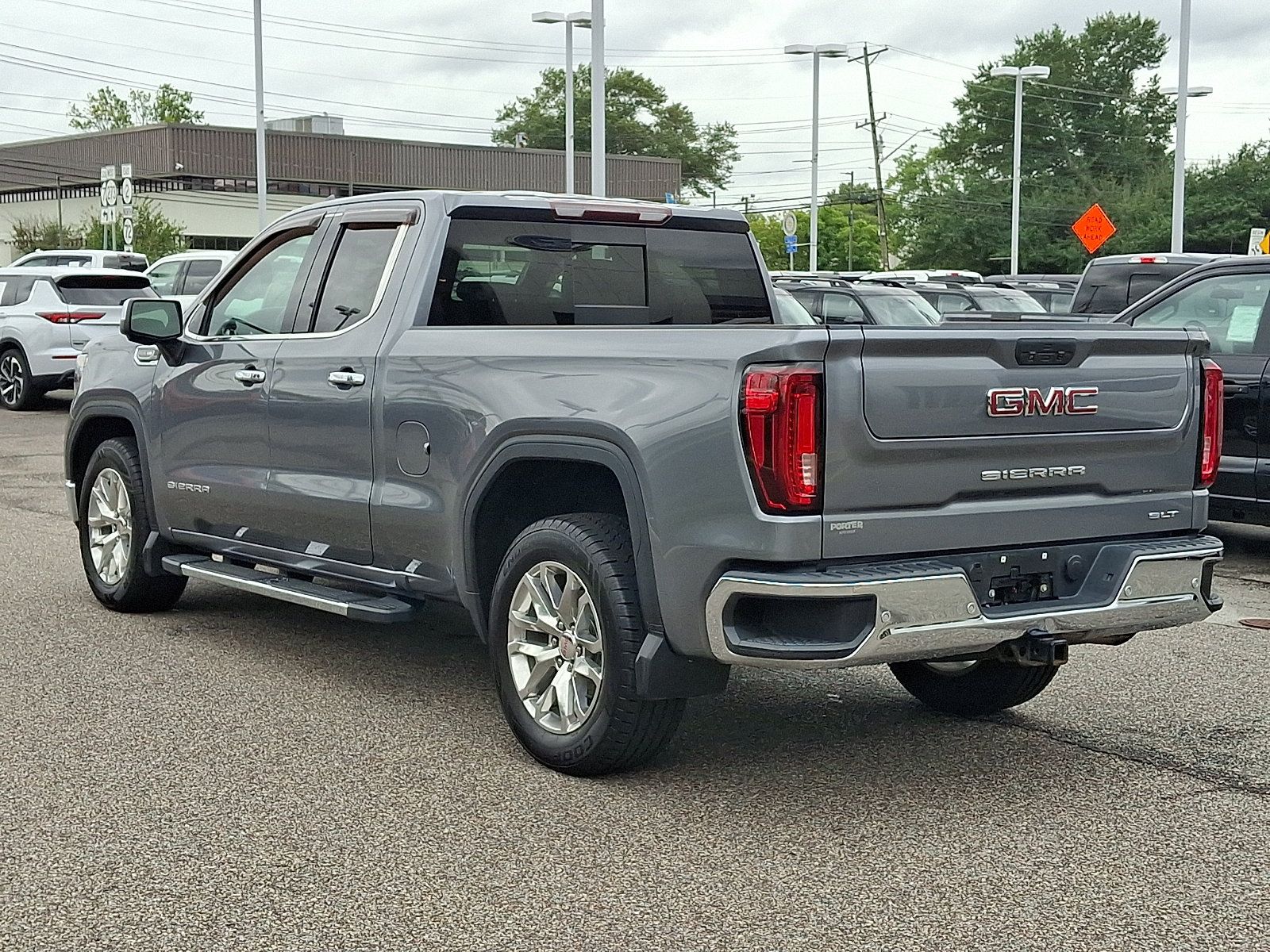 Used 2019 GMC Sierra 1500 SLT w/ SLT Premium Package RWD image 7