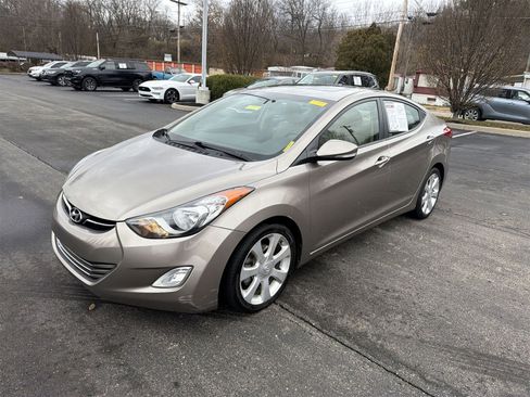 Used 2013 Hyundai Elantra Limited w/ Technology Pkg image 4