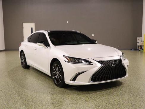 Used 2025 Lexus ES 350 w/ Premium Package FWD image 1