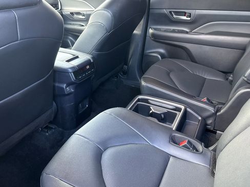 Used 2025 Toyota Grand Highlander FWD image 26