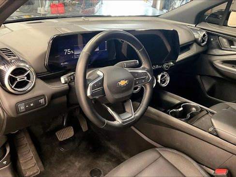 Used 2024 Chevrolet Blazer EV LT AWD/4WD image 13