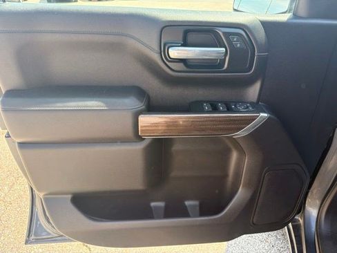 Used 2021 Chevrolet Silverado 1500 LT AWD/4WD image 10