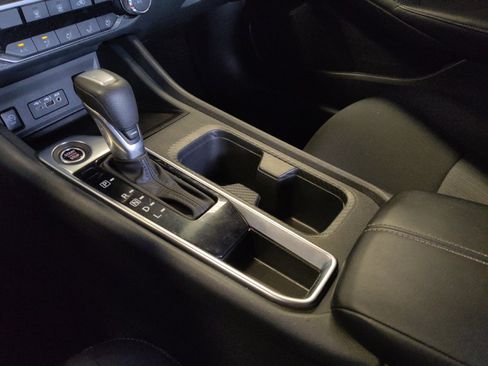 Used 2025 Nissan Sentra SV FWD image 26
