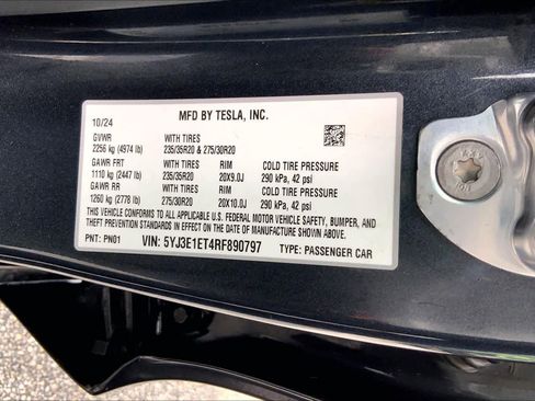 Used 2024 Tesla Model 3 Performance AWD/4WD image 32