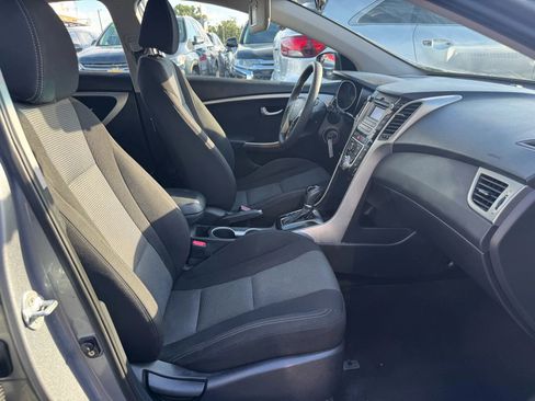 Used 2014 Hyundai Elantra GT image 17