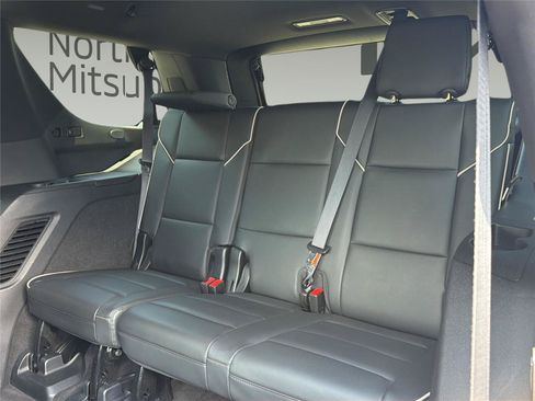 Used 2023 Cadillac Escalade Premium Luxury AWD/4WD image 16