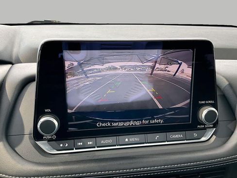 Used 2026 Nissan Rogue SV FWD image 26