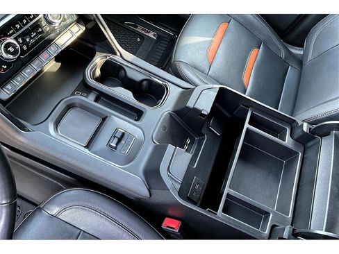 Used 2024 GMC Sierra 2500 AT4 w/ AT4 Premium Plus Package image 19