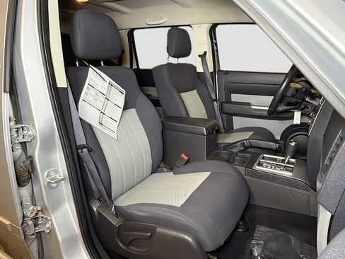 Used 2010 Dodge Nitro SXT image 27