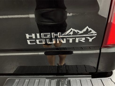 Certified 2022 Chevrolet Silverado 1500 High Country w/ Max Trailering Package image 32