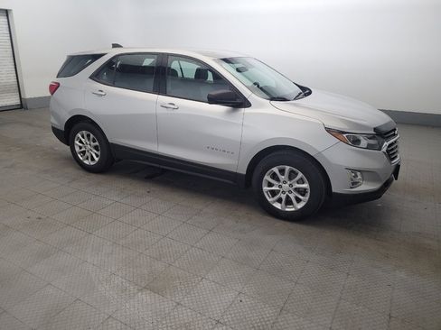 Used 2019 Chevrolet Equinox LS FWD image 11