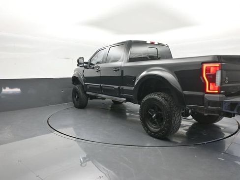 Certified 2019 Ford F250 Lariat w/ Lariat Ultimate Package AWD/4WD image 5