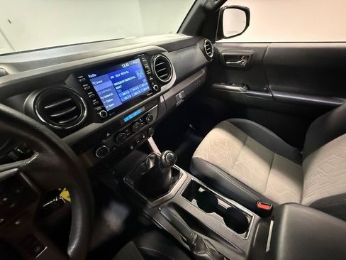 Used 2021 Toyota Tacoma TRD Off-Road w/ Technology Package image 81