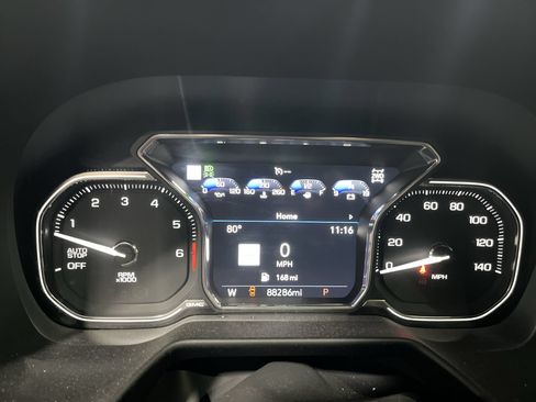 Used 2021 GMC Yukon XL AT4 w/ AT4 Premium Plus Package AWD/4WD image 11