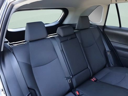 Certified 2025 Toyota RAV4 XLE AWD/4WD image 25